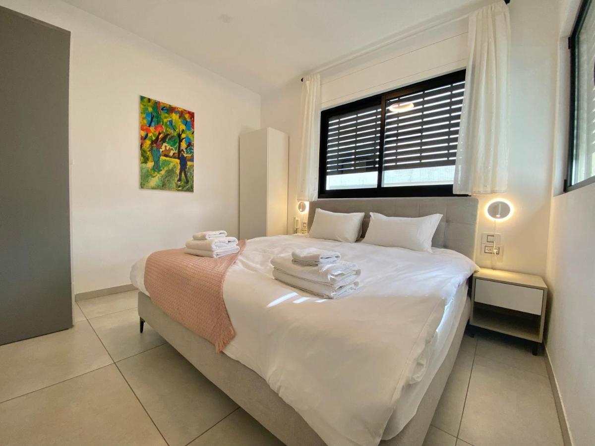 8 Hulda - By Tlv Apartment *
